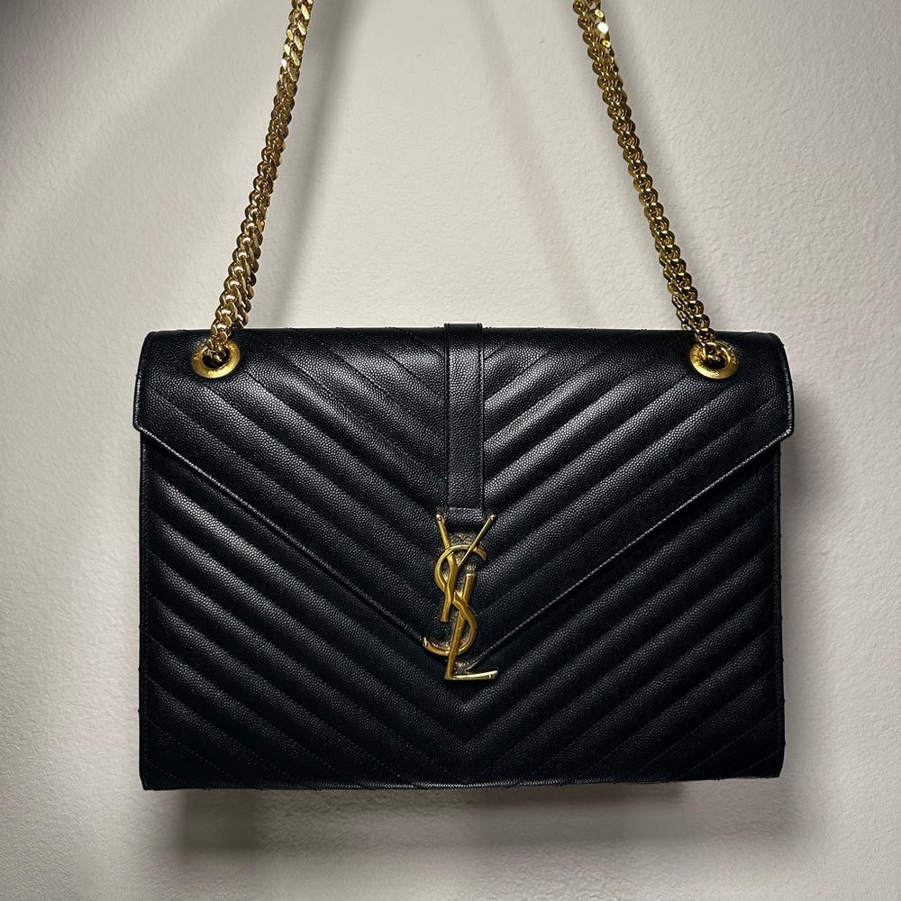 YSL Matelasse Chevron Monogram
Satchel black with gold hardware